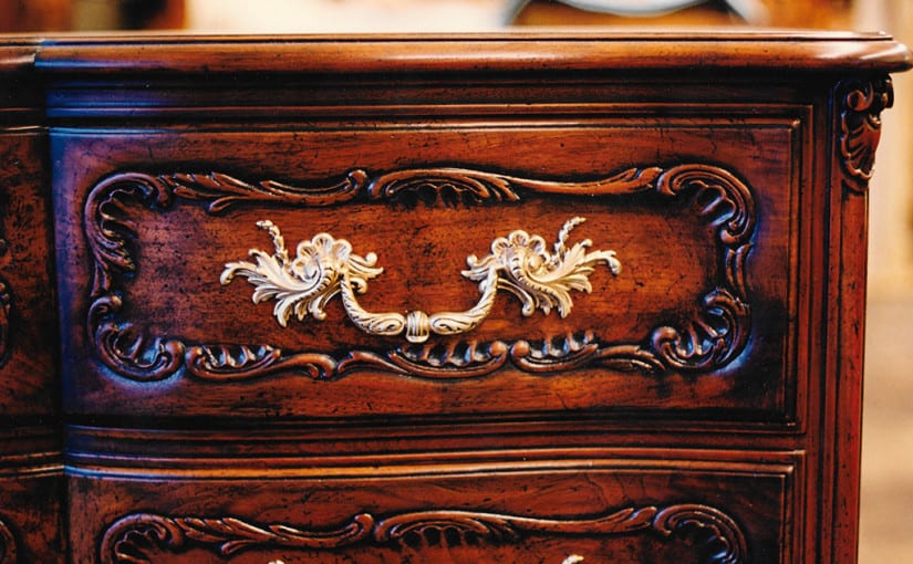 Dresser 1